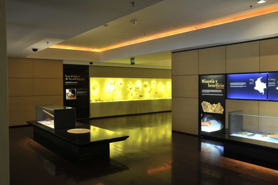 A gallery of pre-Columbian goldwork at the Museo del Oro